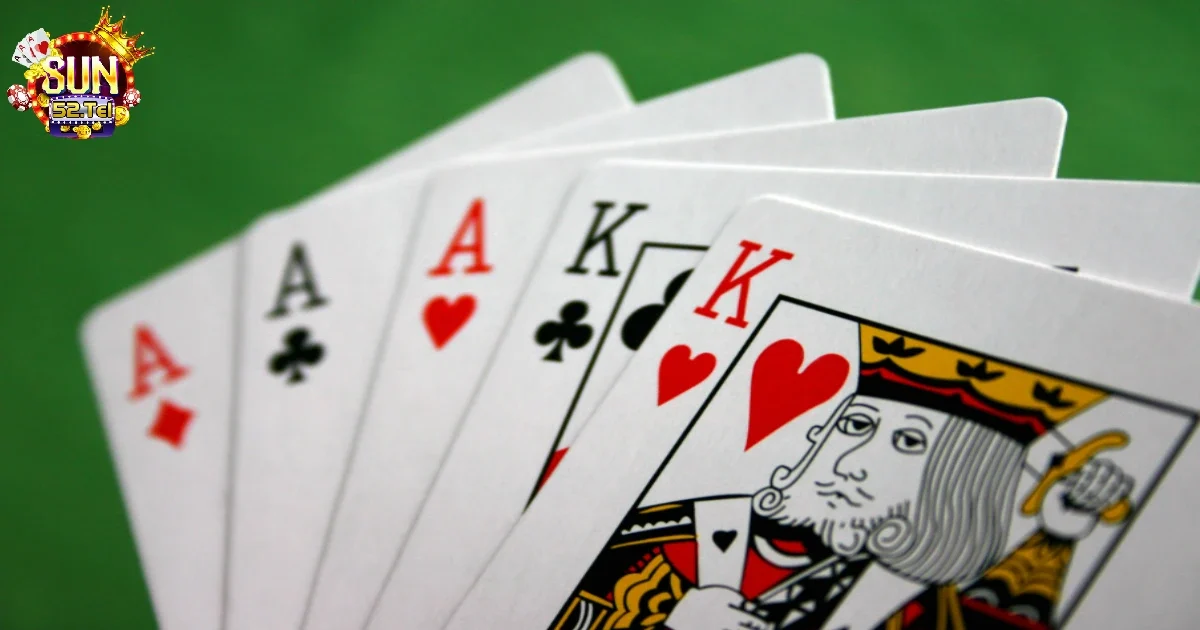 Thứ Tự Bài Poker Sun52 – Nhớ Kỹ Để Không Bị Hớ Khi So Bài 2 Tìm hiểu thứ tự bài Poker từ mạnh đến yếu